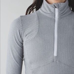 LULULEMON QUARTER ZIP